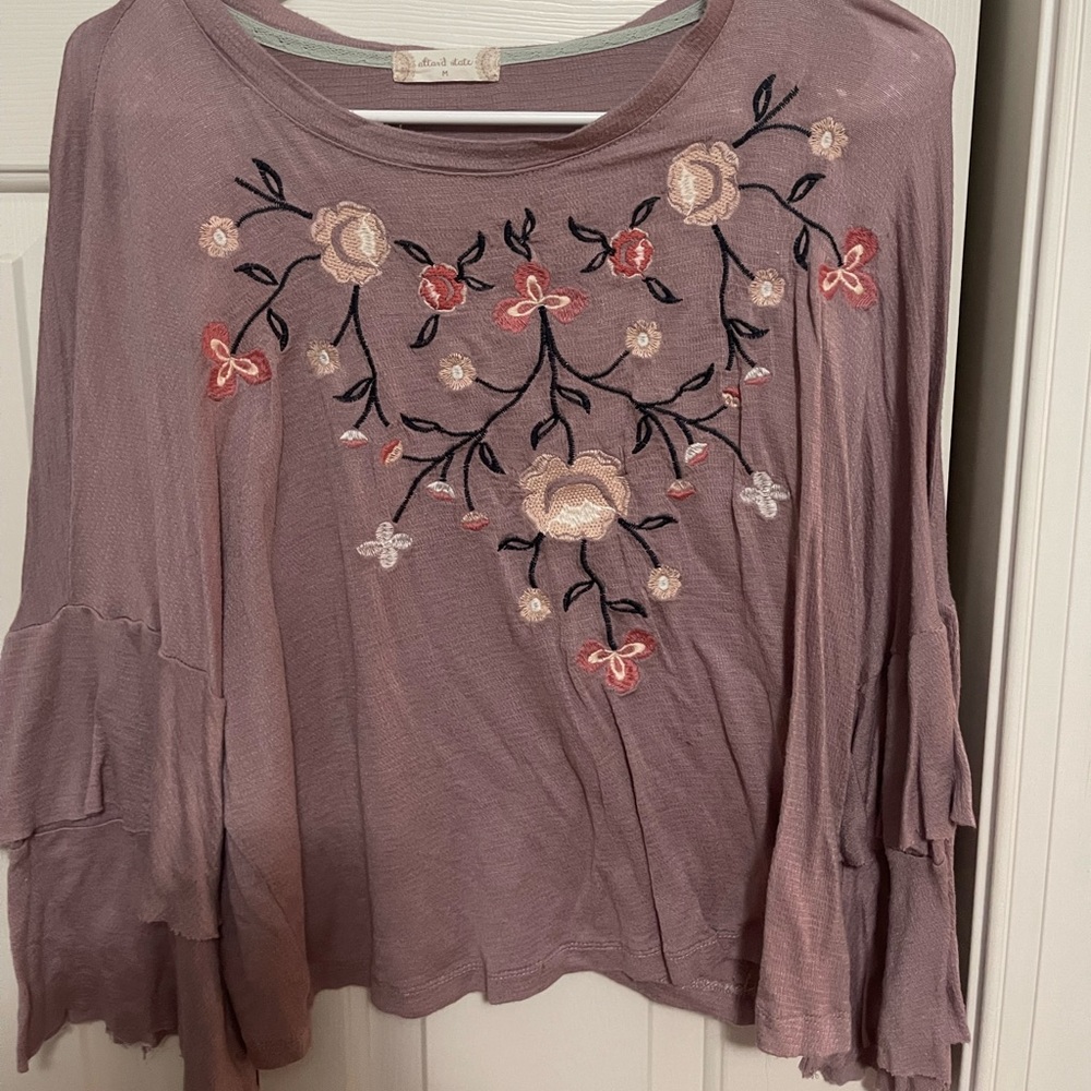 Altar’d State Size M Floral Top